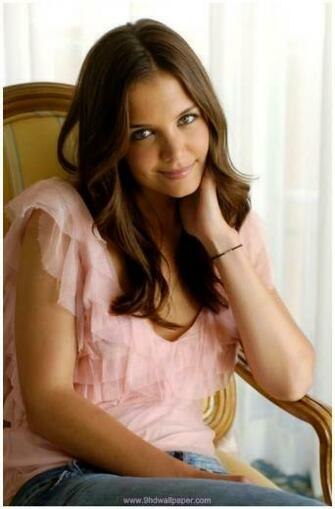 Hollywood Katie Holmes Pictures HD Wallpaper