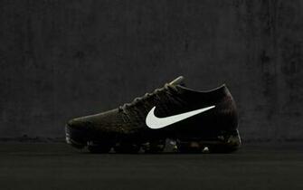 HD Wallpaper Of A Black Nike Air Vapormax Flyknit Paperpull