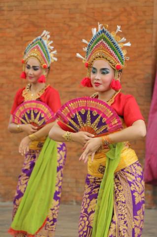 Folk Dance Wallpaper Teahub Io