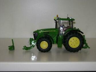John Deere Combine Wallpaper