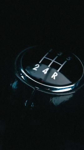 Car iPhone Black Wallpaper Image