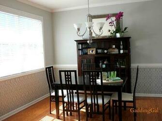 Wallpaper Below Chair Rail