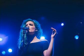 4k Halsey Singer Live Performance Wallpaper Px