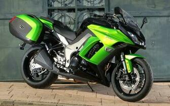 Desktop Previous Wallpaper Kawasaki Z1000sx Next