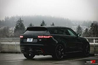 Range Rover Velar Black Wallpaper