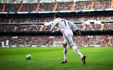 Kick Wallpaper