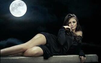 A Beautiful Woman HD Wallpaper X