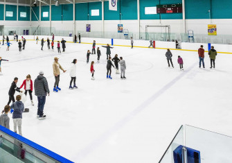 Ice Skating Park Background Wallpaper