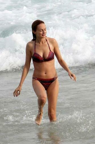 Graham Bikini Pics Heather Wallpaper