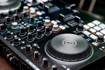 Dj Makimota Home