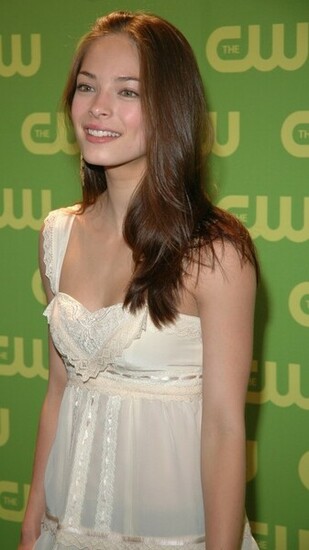 Kristin Kreuk Mobile Wallpaper