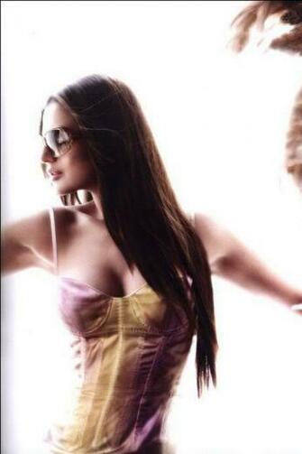 Amisha Patel Blonde Pictures The Aj Hub We Share Love