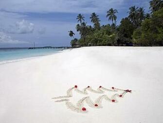Christmas At The Beach Wallpaper