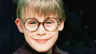 Macaulay Culkin Wallpaper HDpaint