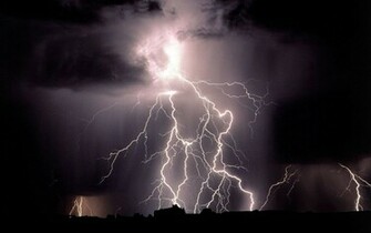 Hq Lightning Bolts Wallpaper