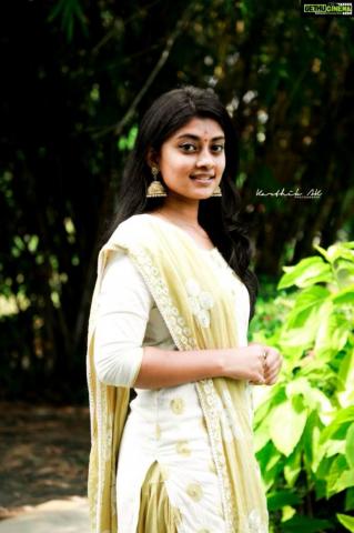 Actress Ammu Abhirami Cute Image Ratsasan Thuppakki