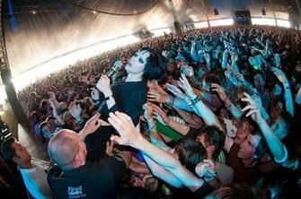 Crystal Castles Wallpaper