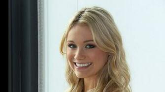Katrina Bowden HD Wallpaper