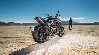HD Ducati Diavel Wallpaper