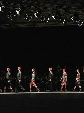 Givenchy Fashion Show Wallpaper And Image