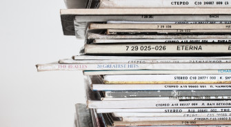 A Close Up Of Stack Old Vinyl Records Vintage 4k HD Wallpaper