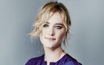Mackenzie Davis Wallpaper X Net