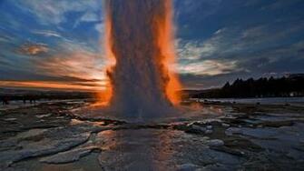 Strokkur Geyser Near The Hv T River In Iceland Bing Wallpaper
