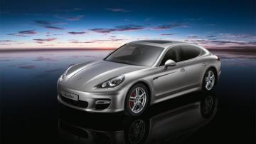 Porsche Panamera Turbo Wallpaper HD