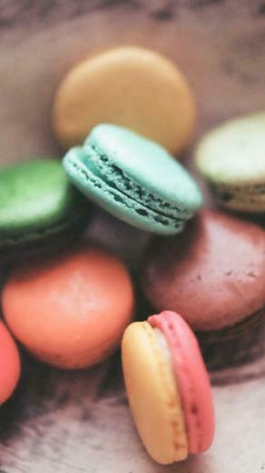 Macarons iPhone Wallpaper