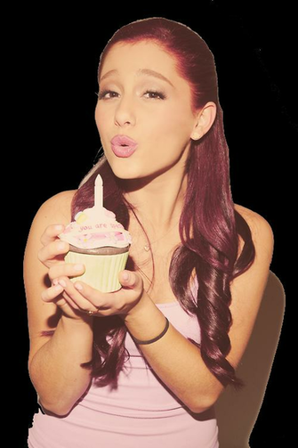 Ariana Grande Pictures Auto Design Tech