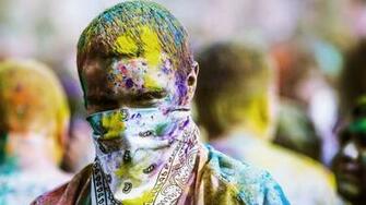 Holi Festival Man Face Scarf HD Wallpaper