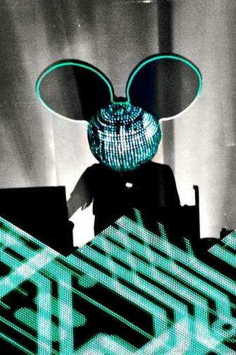 Deadmau5 Neon Attack For iPhone