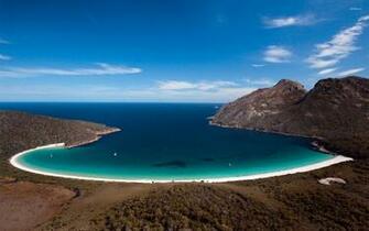 Wineglass Bay Wallpaper Beach