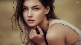 Vika Levina Wallpaper