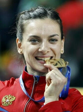 Yelena Isinbayeva Profile Mini Biography Pictures Image And