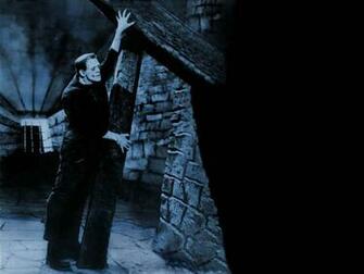 Holiday Wallpaper Frankenstein