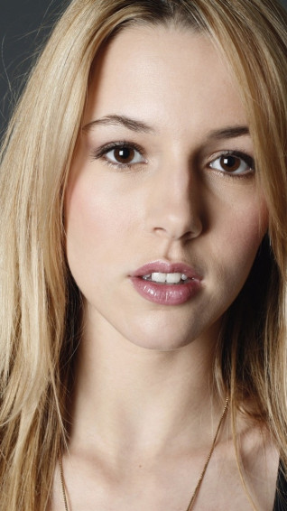 Wallpaper Alona Tal HD Picture Image
