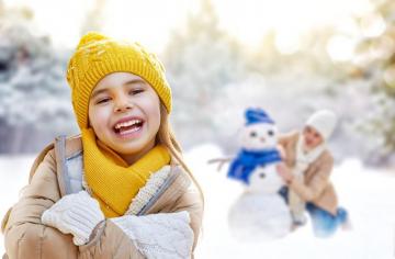 Desktop Wallpaper Little Girls Scarf Smile Laughter Child Winter