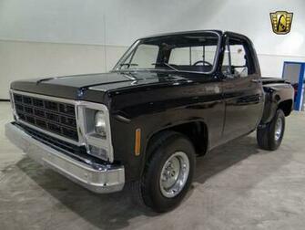 Chevrolet Scottsdale C10 Stepside Pickup Wallpaper