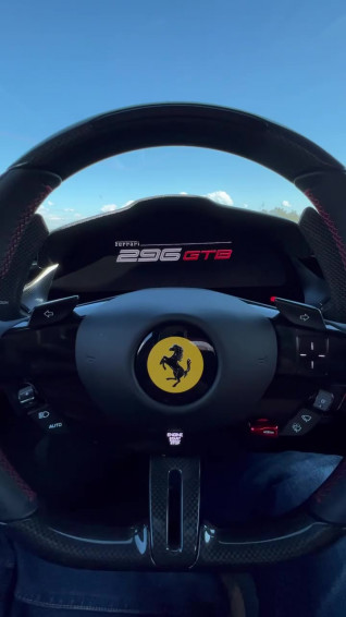 Digital Cockpit On Ferrari Gtb You Have The Regular Manettino