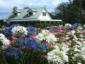 The Country Home Garden Wallpaper