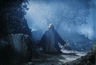 Jesus Christ Praying Wallpaper