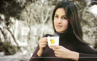 Wallpaper Background Actress Wide Santabanta Bollywood