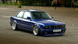 Bmw E30 Classic Cars Street Wallpaper