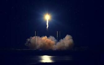 Light Clouds Landscapes Night Rocket Falcon Wallpaper