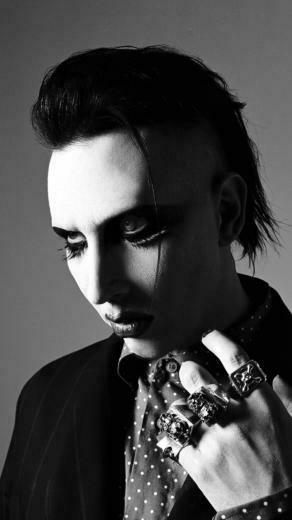 Lockscreen Club Marilyn Manson Black N White iPhone
