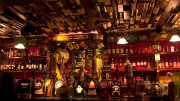 Pub Wallpaper Top Background