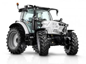 Photo Tractors Lamborghini Spark Vrt White Background