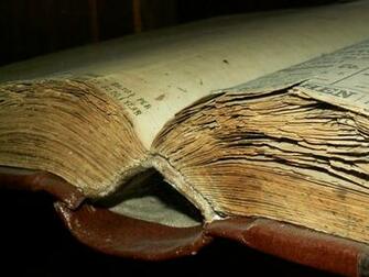 Books Wallpaper