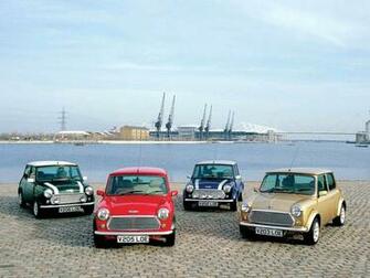 Watching The Mini Cooper Classic Car Wallpaper